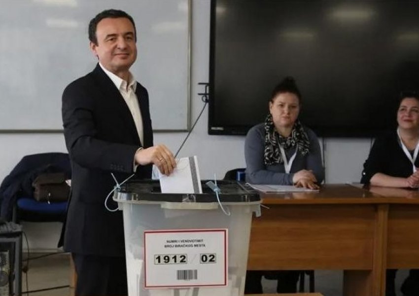 Balotazhi në Kosovë/ Kurti voton në Prishtinë: Ditë e mirë për demokracinë dhe vullnetin e lirë