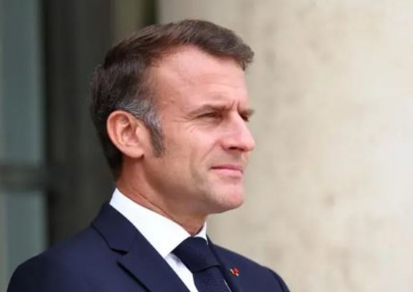 Francë: Macron dëshiron ndalimin e telefonave celularë në shkollat ​​e mesme vjeshtën e ardhshme