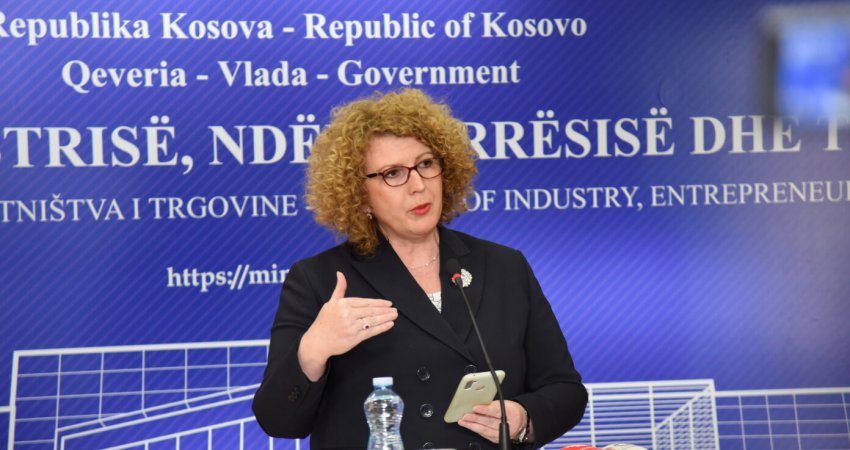 Skandali me rezervat shtetërore, Rozeta Hajdari thotë se Prokuroria Speciale ka ngritur aktakuzë ndaj saj