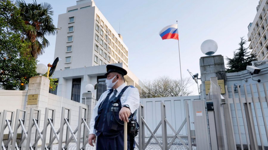 Rriten tensionet diplomatike Rusi-Japoni/ Moska u ndalon hyrjen 30 qytetarëve, përfshirë zëdhënësin e Ministrisë së Jashtme