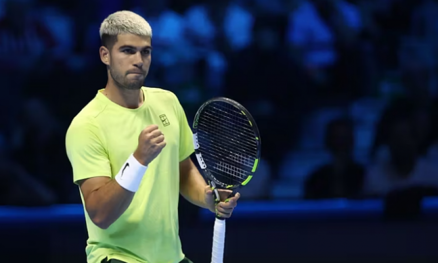 ATP Finals, Alcaraz fiton duelin me Fritz, një hap larg konfirmimit si numri një në botë