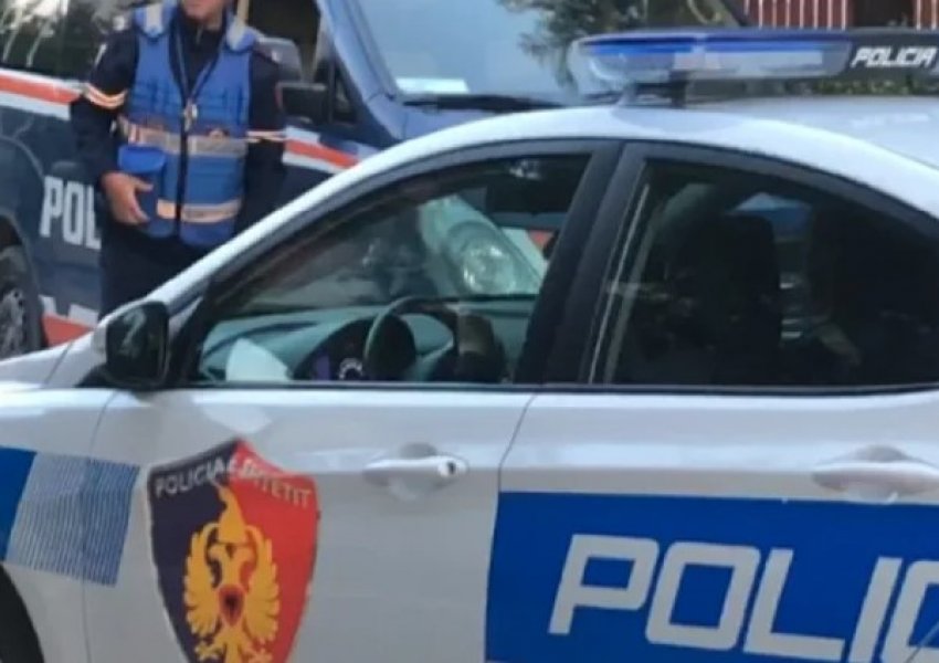 Kanosën punonjësit e policisë për një gjobë, Prokuroria e Shkodrës dërgon në gjyq dy vëllezërit
