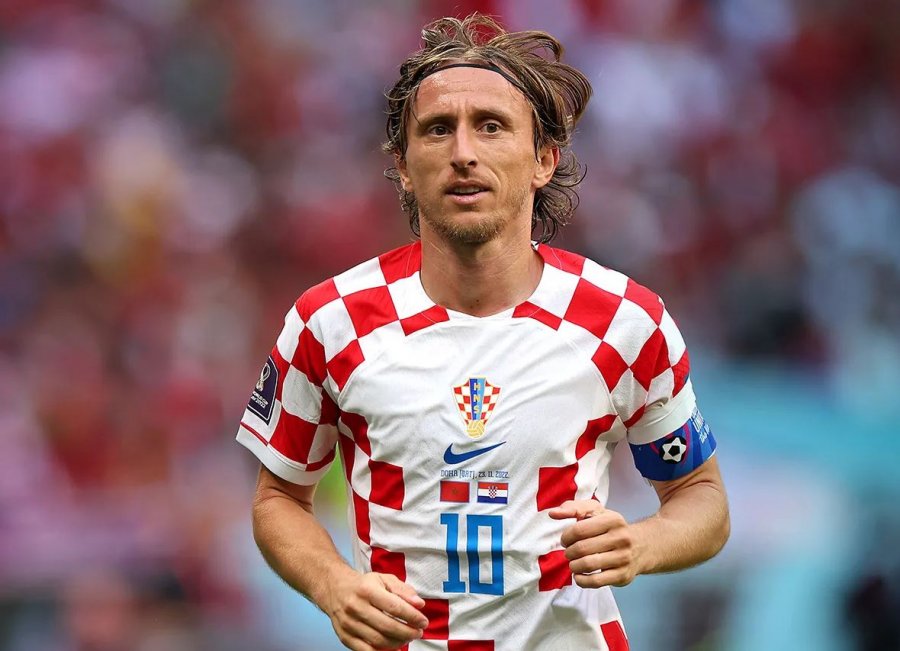 Luka Modriç blen biletën e avionit 20 euro për të shkuar nga Milano në grumbullimin me Kroacinë