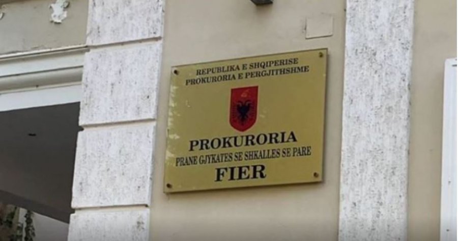 U përfshi në aksidentin ku humbi jetën një i mitur dhe u plagosën dy të tjerë, Prokuroria e Fierit dërgon për gjykim shoferin italian