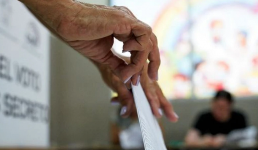 Ekuadori voton kundër lejimit të bazave ushtarake të huaja në vend