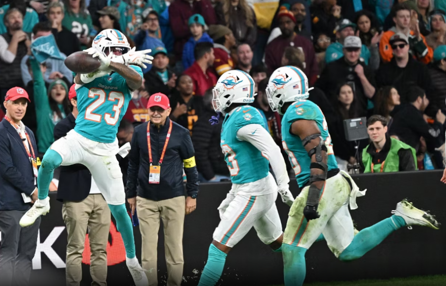 Në ‘Bernabéu’ rikthehet thirrja legjendare ‘Siuuu’, Jack Jones i Dolphins i bën homazh Cristiano Ronaldos