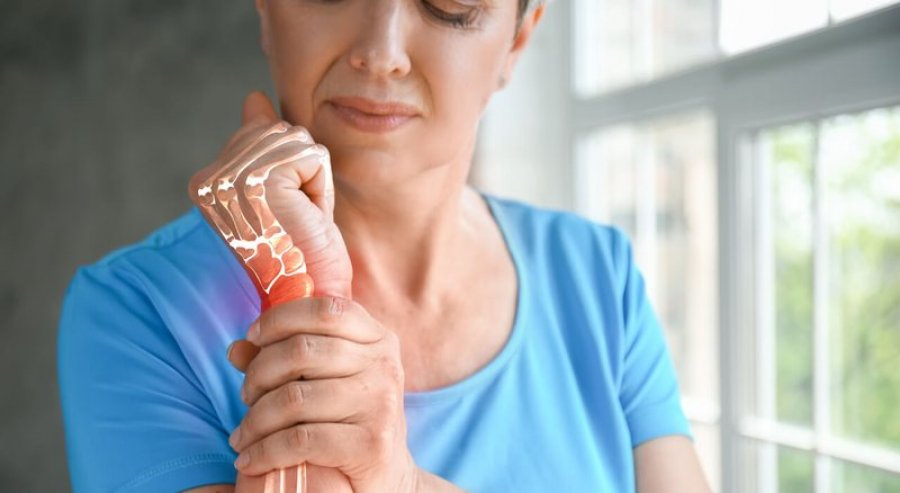 Lufta me osteoporozën, 6 shenjat dalluese të saj