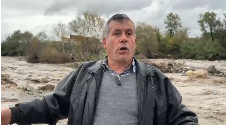 Banor i Shpërdhetit: Rruga është shkatërruar totalisht, bashkia s’ka reaguar kurrë’