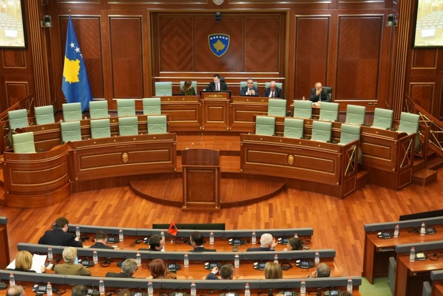 Nis seanca e jashtëzakonshme, LVV tenton formimin e Qeverisë me Konjufcën