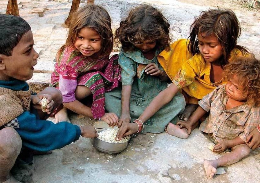 Raporti i UNICEF: 417 milionë fëmijë në mbarë botën jetojnë në varfëri