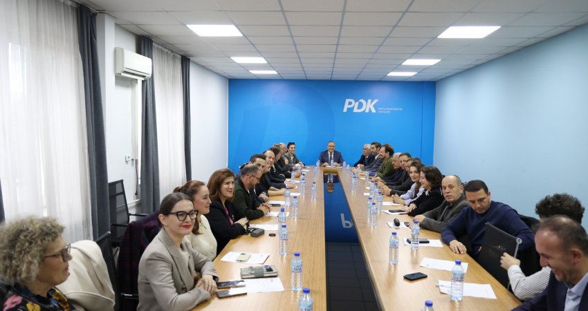 Bedri Hamza mbledh për herë të parë Kryesinë e PDK-së si kryetar