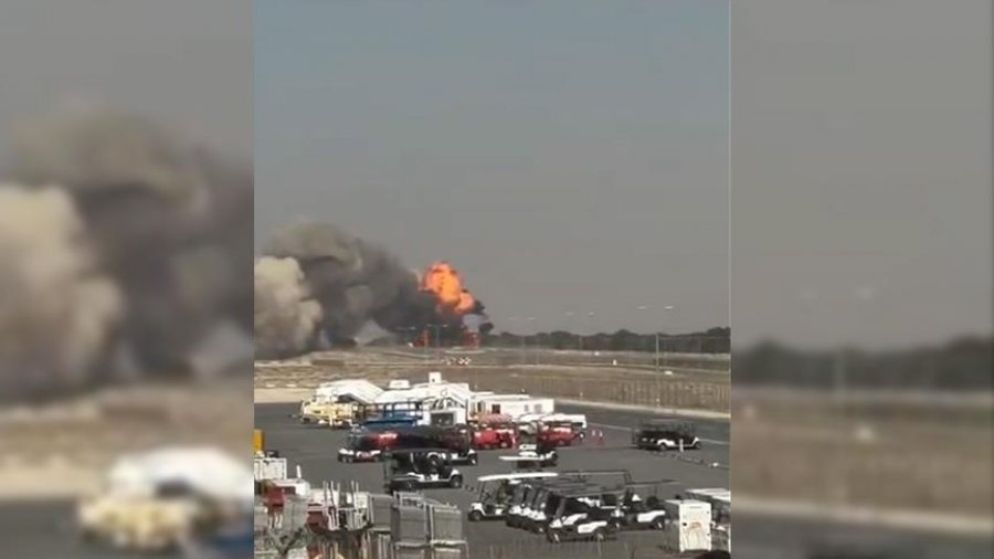 Avioni indian rrëzohet në shfaqjen ajrore në Dubai, vdes piloti