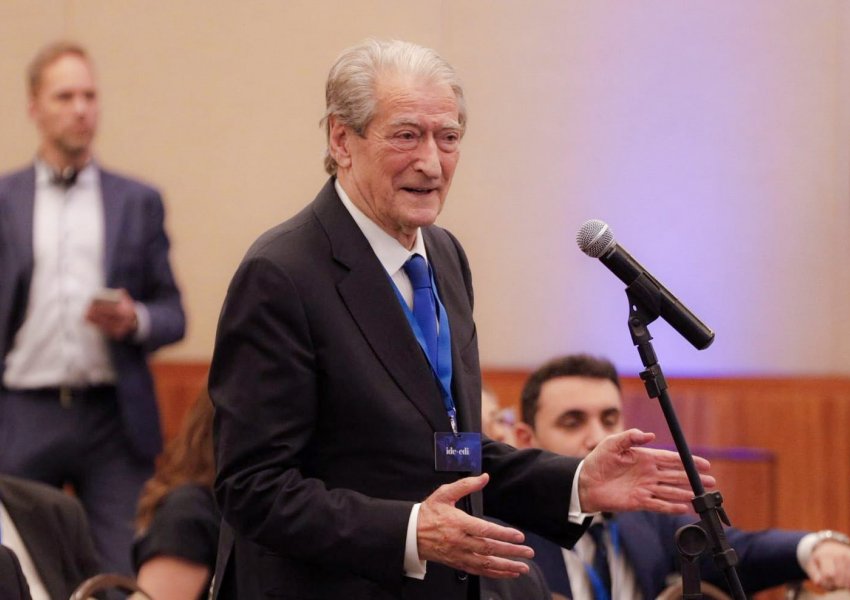 Kryetari i PD, Sali Berisha, zgjidhet zv/President i CDI, Unionit më të madh të partive të djathta në botë