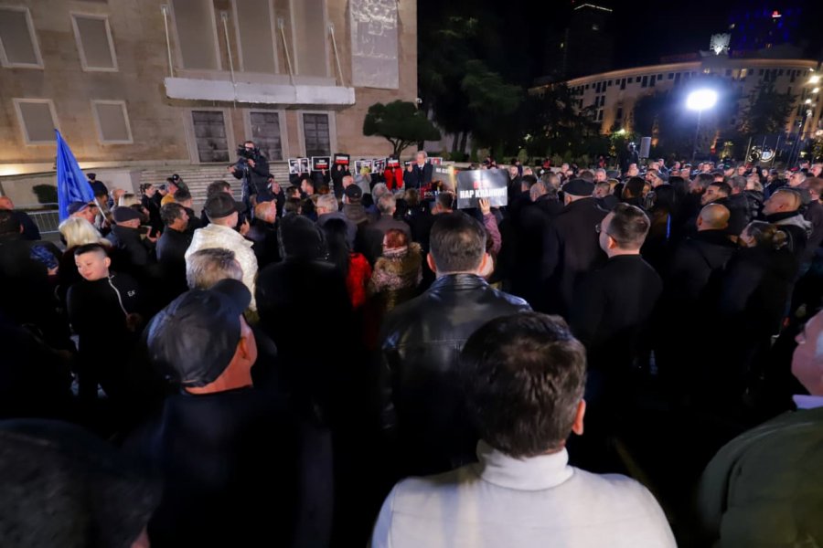VIDEO/ Berisha: Kjo foltore e përmbush misionin e saj vetëm kur shqiptarët të largojnë këta hajdutë nga qeveria