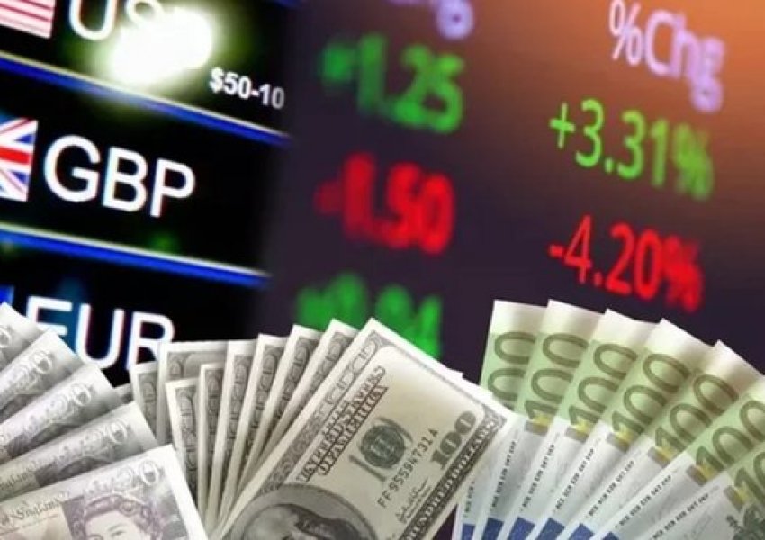 Këmbimi valuator/ Ja me sa po blihen dhe shiten dollari dhe euro