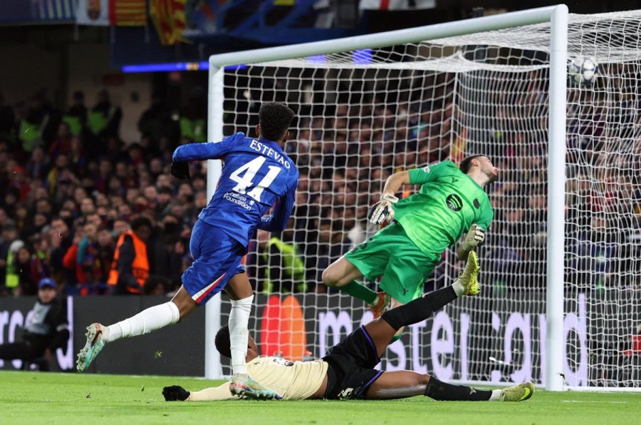 VIDEO/ Chelsea 'shtyp' Barcelonën, Juventusi fiton në frymën e fundit në acarin norvegjez