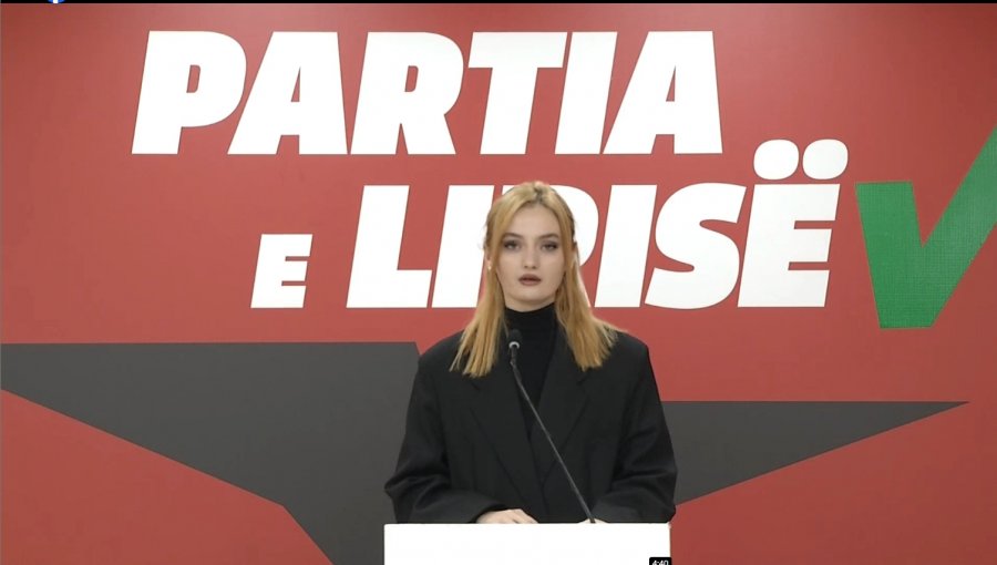 PL: Shqipëria humbi 112 mijë nxënës në 10 vite, arsimi në kolaps, mësuesit të harruar, shkollat pa...