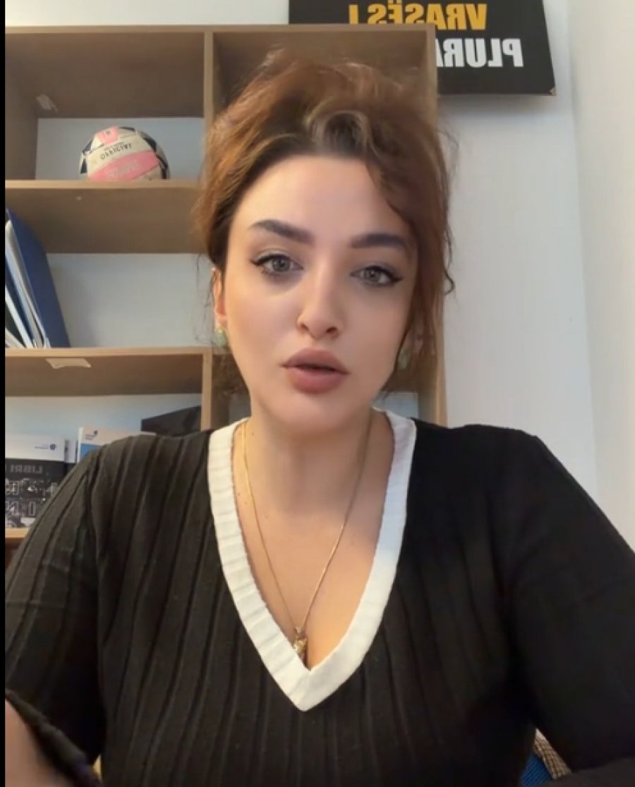 Videoja virale e protestueses për komentuesit e Foltores