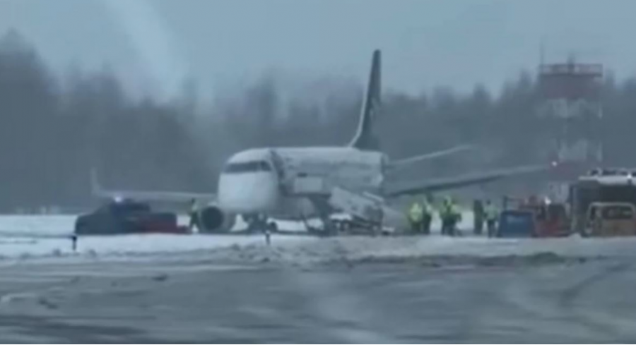 Avioni me mbi 60 pasagjerë del nga pista në Vilnius, nuk raportohet për të lënduar