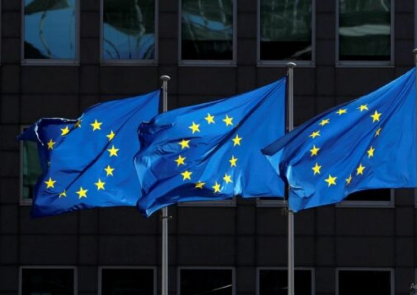 Kur do të largohen masat ndëshkuese ndaj Kosovës?