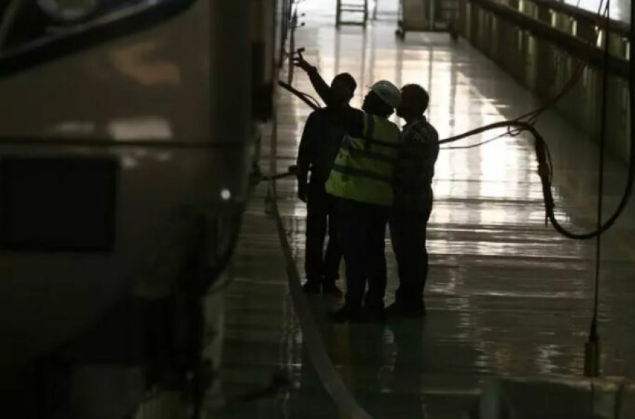 Aksident hekurudhor në Kinë/ Treni përplas një grup punëtorësh, të paktën 11 persona humbin jetën
