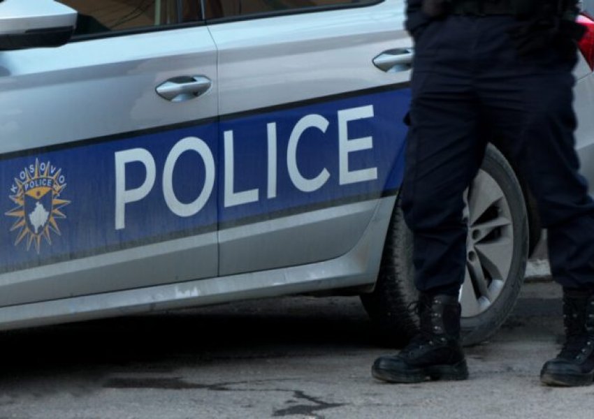 Shembja e murit mbi automjetin në Han të Elezit, detyroi evakuimin e banorëve