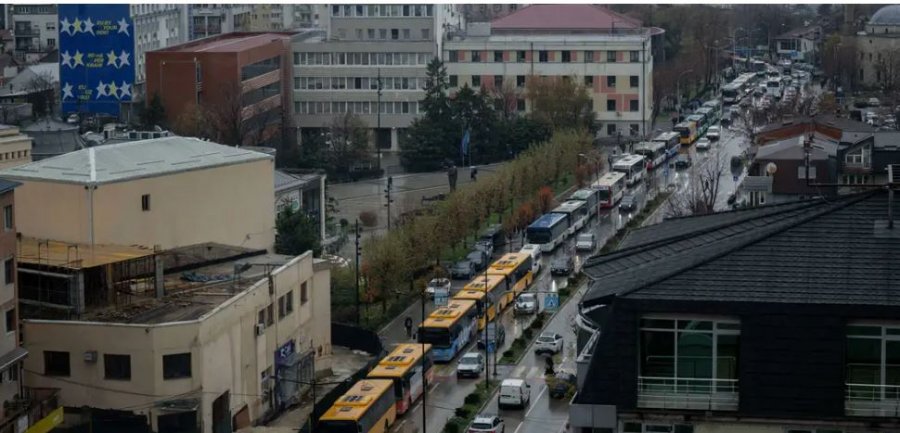 'Mund të shfrytëzojë vetëm 1/12 e buxhetit'- Tri palë zgjedhjeve brenda vitit në Kosovë, analiza e DW: Rrezikon mirëqenien sociale! 