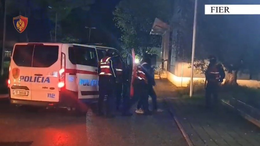 Transportonte kundrejt parave 4 emigrantë, pranga 39-vjeçarit në Fier