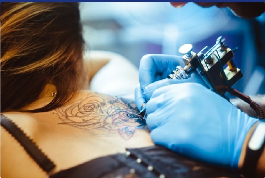 Studimi nga shkencëtarët suedezë: Tatuazhet lidhen me rrezik më të lartë të melanomës