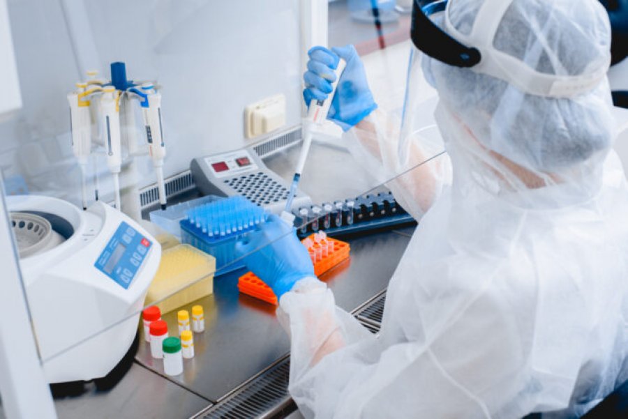 Kriza e fshehtë e HIV në Evropë/ Mbi gjysma e rasteve diagnostikohen shumë vonë, rrezikohet objektivi i vitit 2030