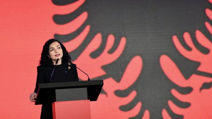 Vjosa Osmani uron 28 Nëntorin: Historia jonë është shkruar me gjak