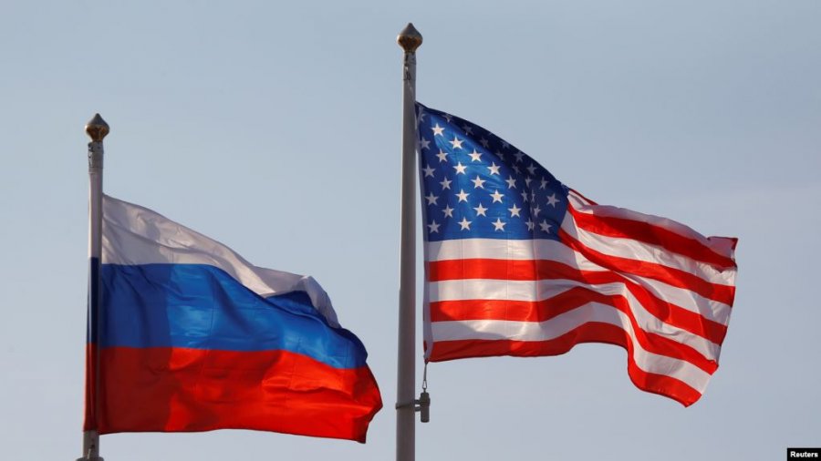 Putin vendos 'vija të kuqe' të reja për Ukrainën. Ku qëndron plani amerikan i paqes?