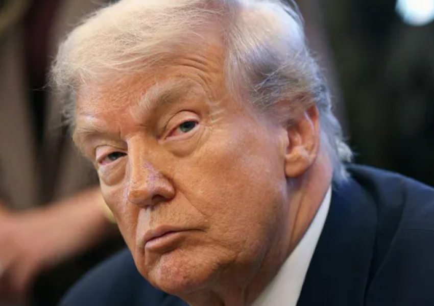 Trump lajmëroi mbylljen e hapësirës së saj ajrore, reagon Venezuela