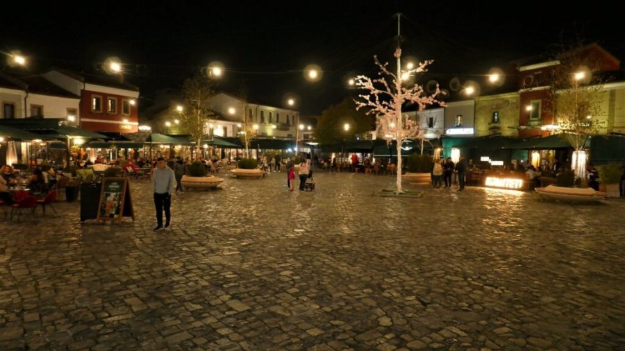 Korçë/ Pas reshjeve të dendura, disa zona mbeten ende të izoluara