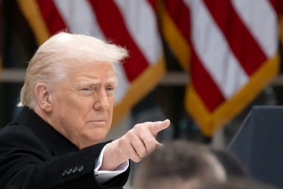 Trump lajmëroi mbylljen e hapsirës ajrore me Venezuelën/ Zyrtari: Avionët ushtarakë amerikanë po…