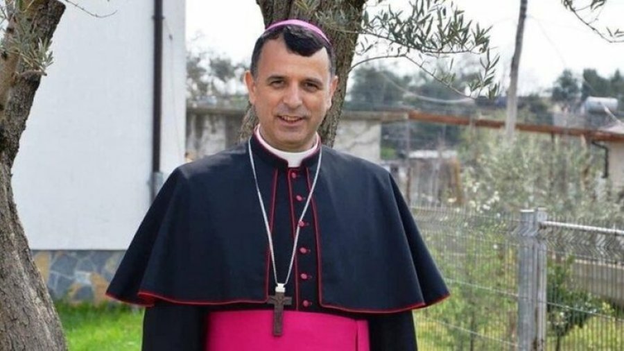 Ndarja nga jeta e ipeshkëvit të Vaut të Dejës në moshën 52-vjeçare, reagon dioqeza e Rrëshenit