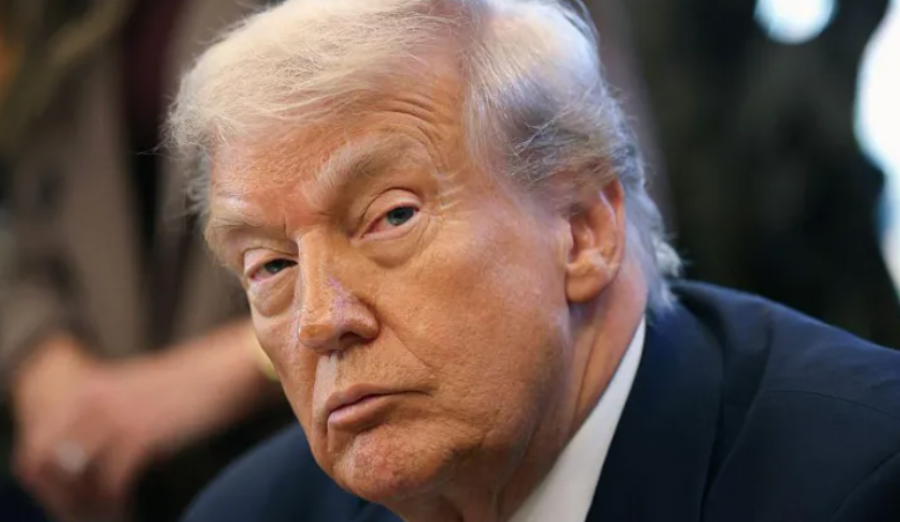 Trump lajmëroi mbylljen e hapësirës së saj ajrore, reagon Venezuela