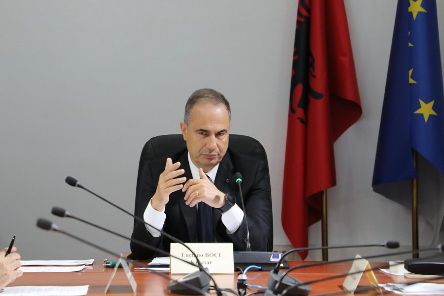 Konstituohet Komisioni i Edukimit, Boçi: Për arsimin vetëm fjalë të bukura, në realitet ka punë të shëmtuara