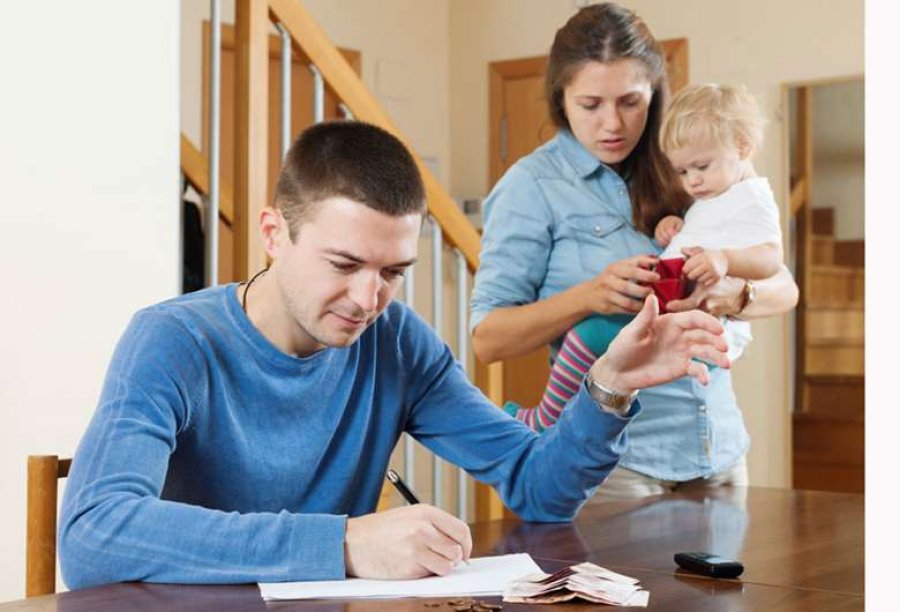 Sa kushton të jesh vetëm apo me fëmijë në Shqipëri, ja kosto e jetesës sipas tipit të familje! Shifrat e raportit të INSTAT 