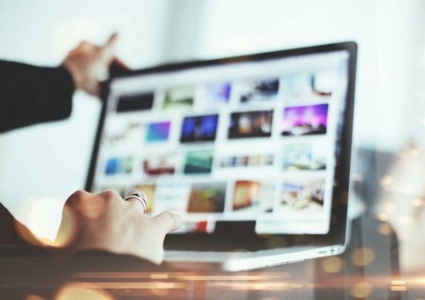 Më pak se 30% e punonjësve shqiptarë përdorin internet në punë