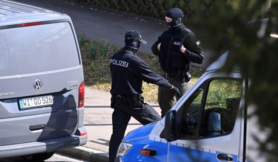 Dyshohet se po planifikonin sulme terroriste, arrestohen tre persona në Gjermani