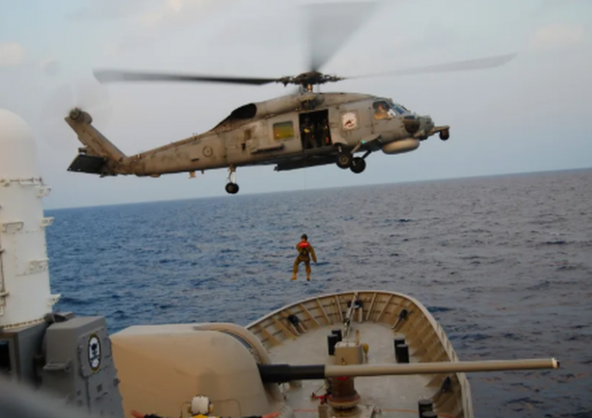 Tanke, helikopterë dhe anije në një skenar real lufte, Greqia shpalos forcën
