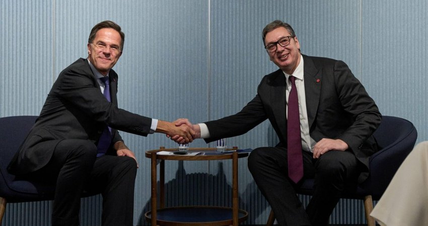 Rutte ia përmend Vuçiqit sulmin në Banjskë