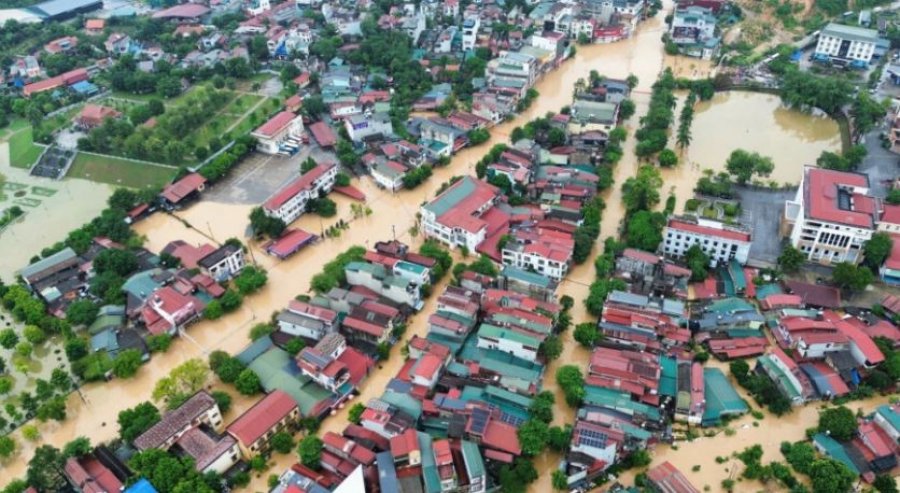 Numri i të vdekurve nga tajfuni në Vietnam shkon në 51, mbi 600 mln $ dëme