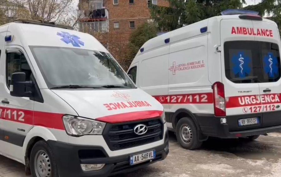 E rëndë në Korçë/ 14 vjeçarja rrëzohet nga kati i tretë i pallatit ku banonte