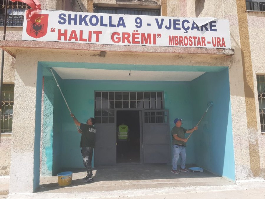 Arsimi në fshat: Mungesa e investimeve zbraz shkollat nga nxënësit