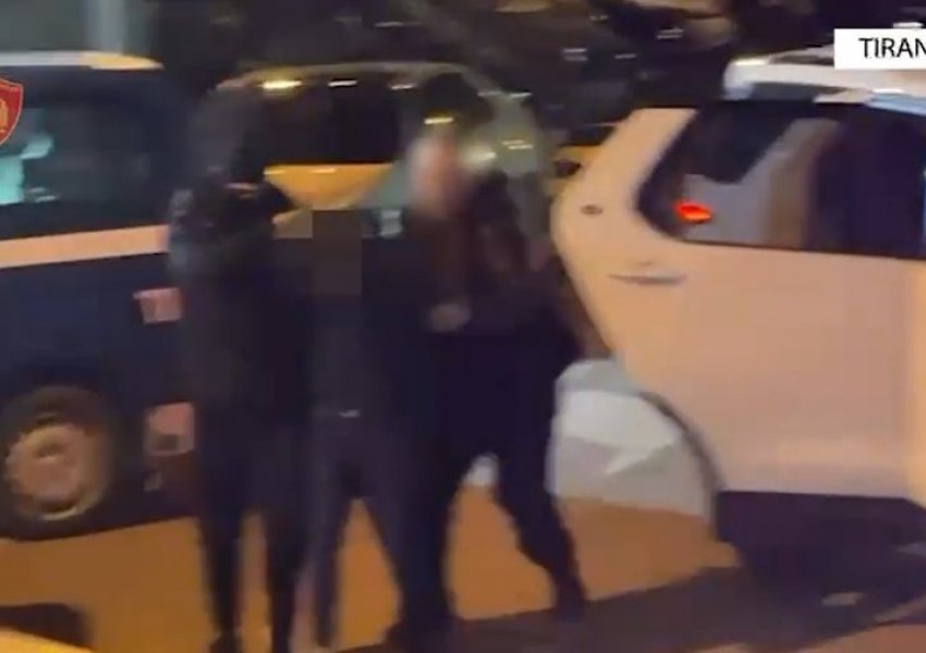 Tre të rinjtë kapen me drogë, e shpërndanin në zona të ndryshme të kryeqytetit