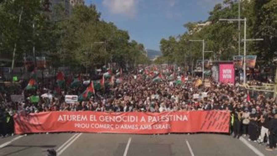 Europa në këmbë për Gazën, dhjetëra mijëra protestojnë në Barcelonë