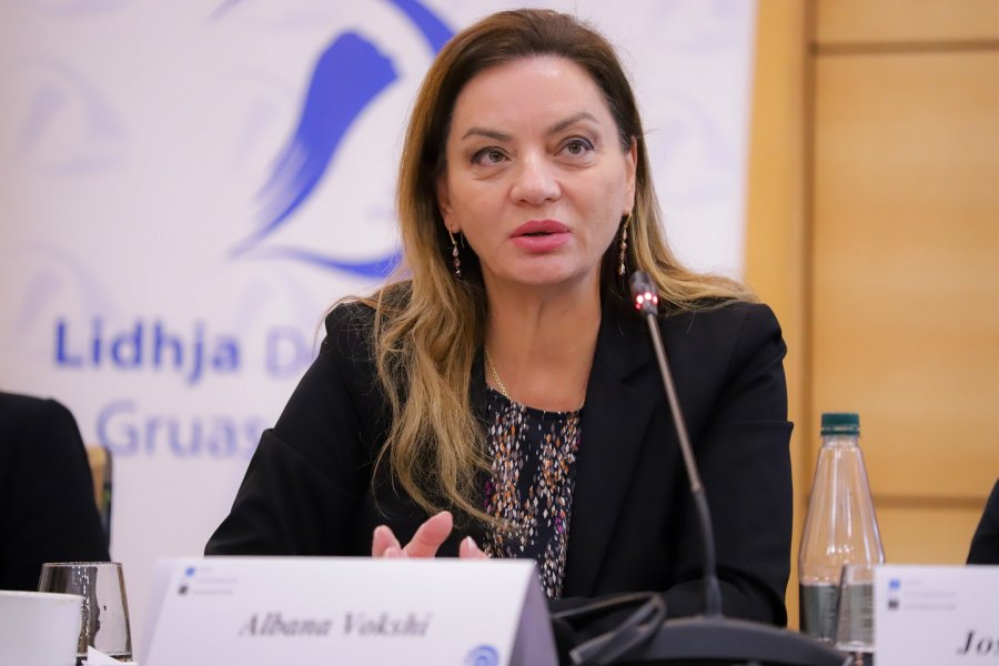 Deputetja e PD, Vokshi: Demokracia forcohet kur gratë marrin përgjegjësi dhe hapin rrugë për një brez të ri
