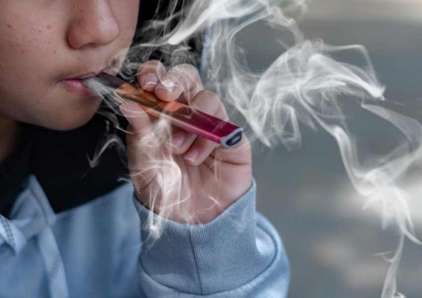 OBSH: 15 milionë adoleshentë në botë përdorin cigare elektronike
